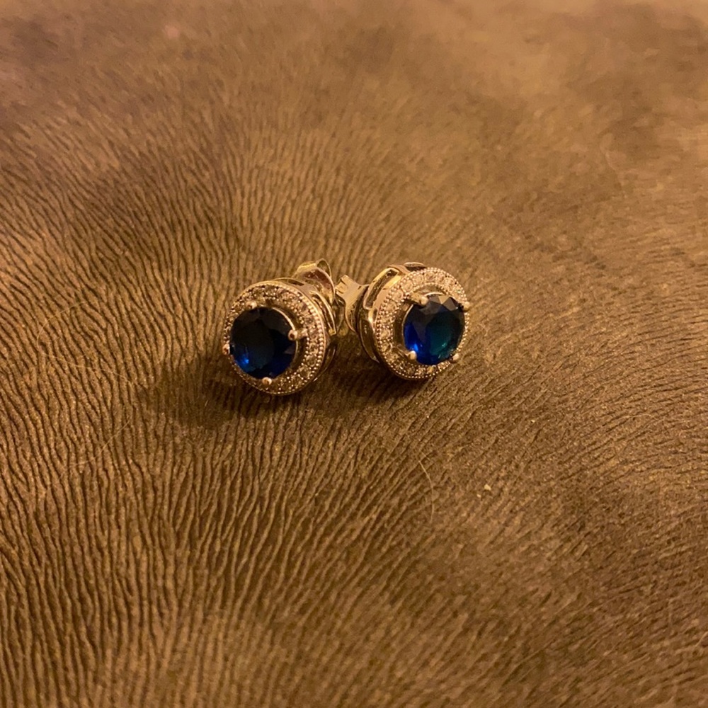 Sapphire studs